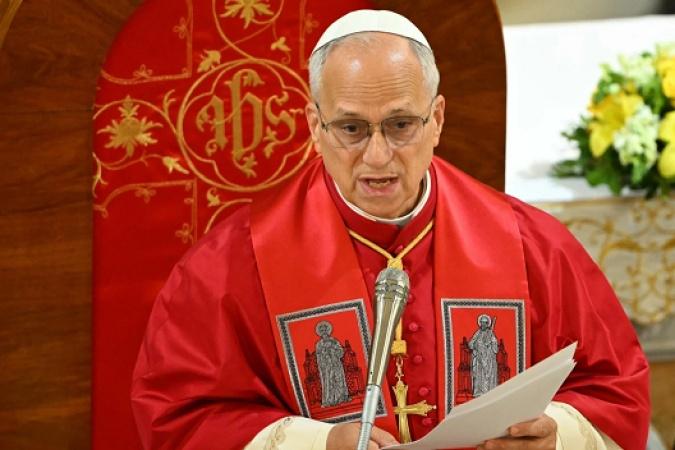 Pope accepts resignation of US bishop charged with embezzlement