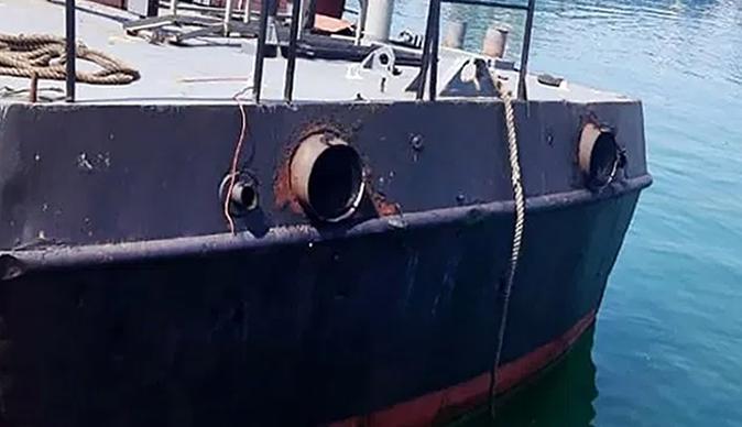 Strait of Hormuz Crisis: Ship Attacks and Iranian Closure Threat Send Oil Prices Soaring