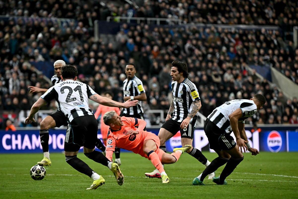 Lamine Yamal's Late Penalty Rescues Vital Point for Barcelona at Newcastle